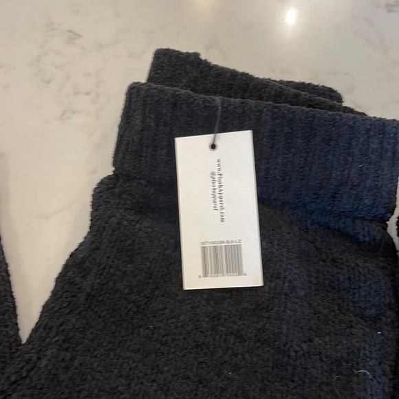 Plush Revolve Cozy Knit Set NWT - Picture 5 of 5